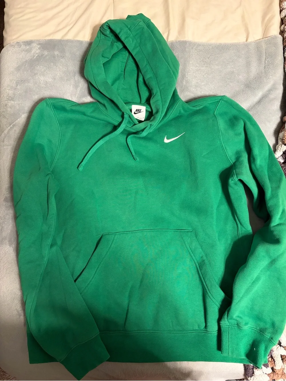 Nike Green Crewneck Hoodie with White Swoosh - Picture 1 of 3